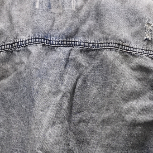 21 Men Forever21 Men's Sleeveless Denim Button Front Shirt Size XS - Picture 5 of 6